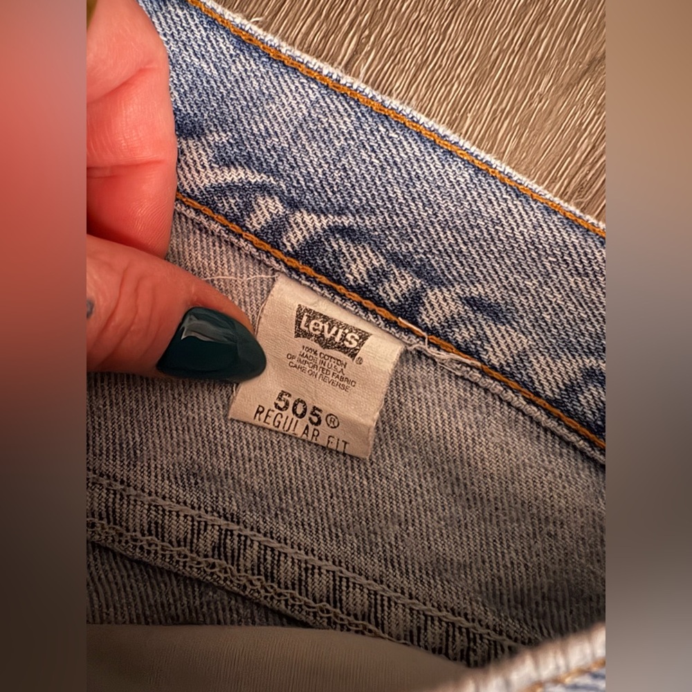 Levi’s Floral Destroyed Jeans 505 - Picture 3 of 5